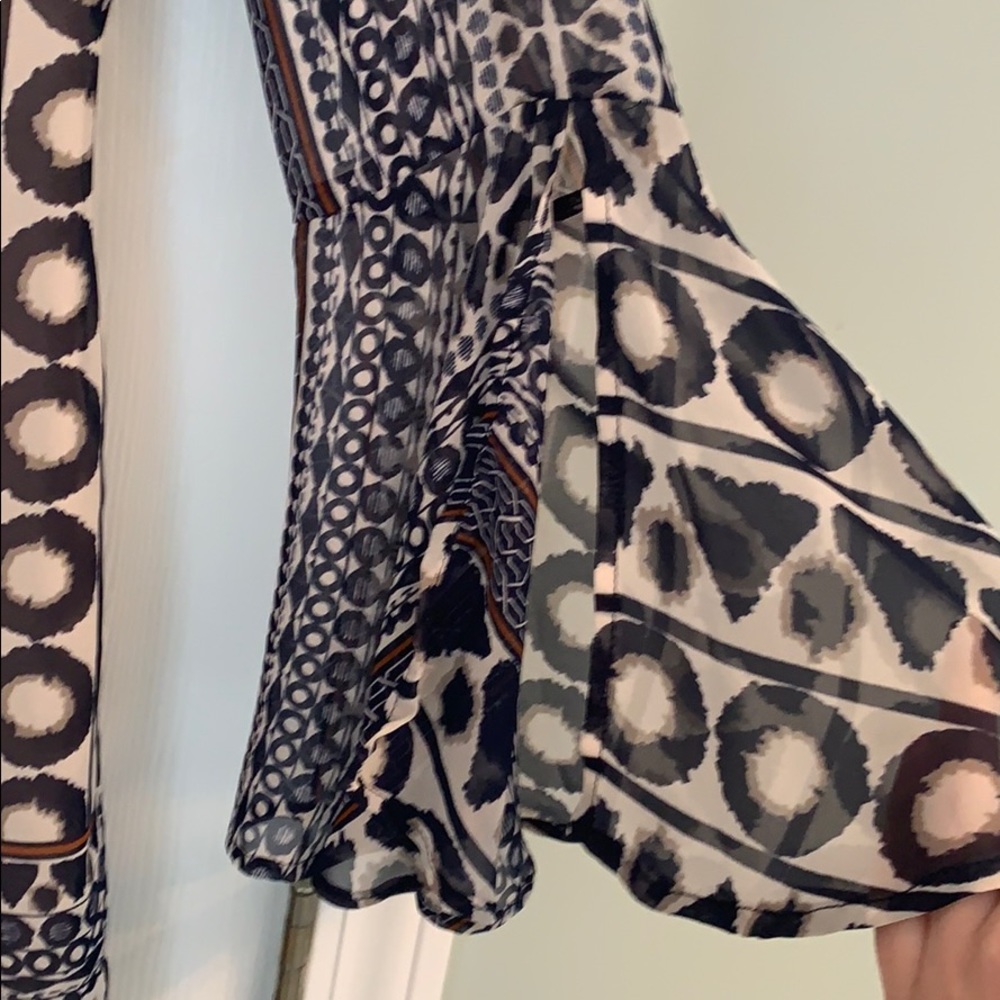 Pattern dress - Picture 2 of 3